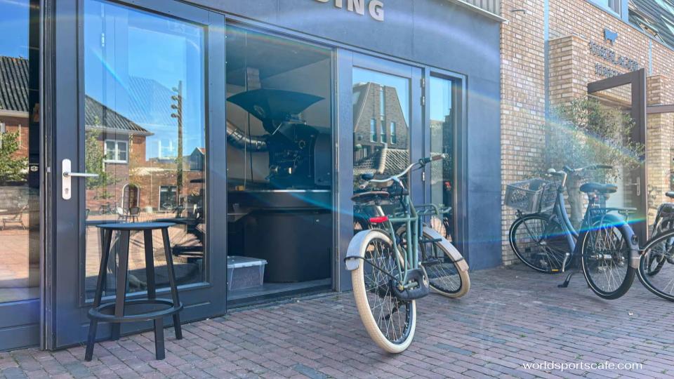 Texelse Branding ร้านคั่ว เบเกอรี่ และคาเฟ่ในท้องถิ่นที่นำกาแฟชนิดพิเศษชั้นดีมาสู่ชาว Texel และผู้มาเยือนทุกคน